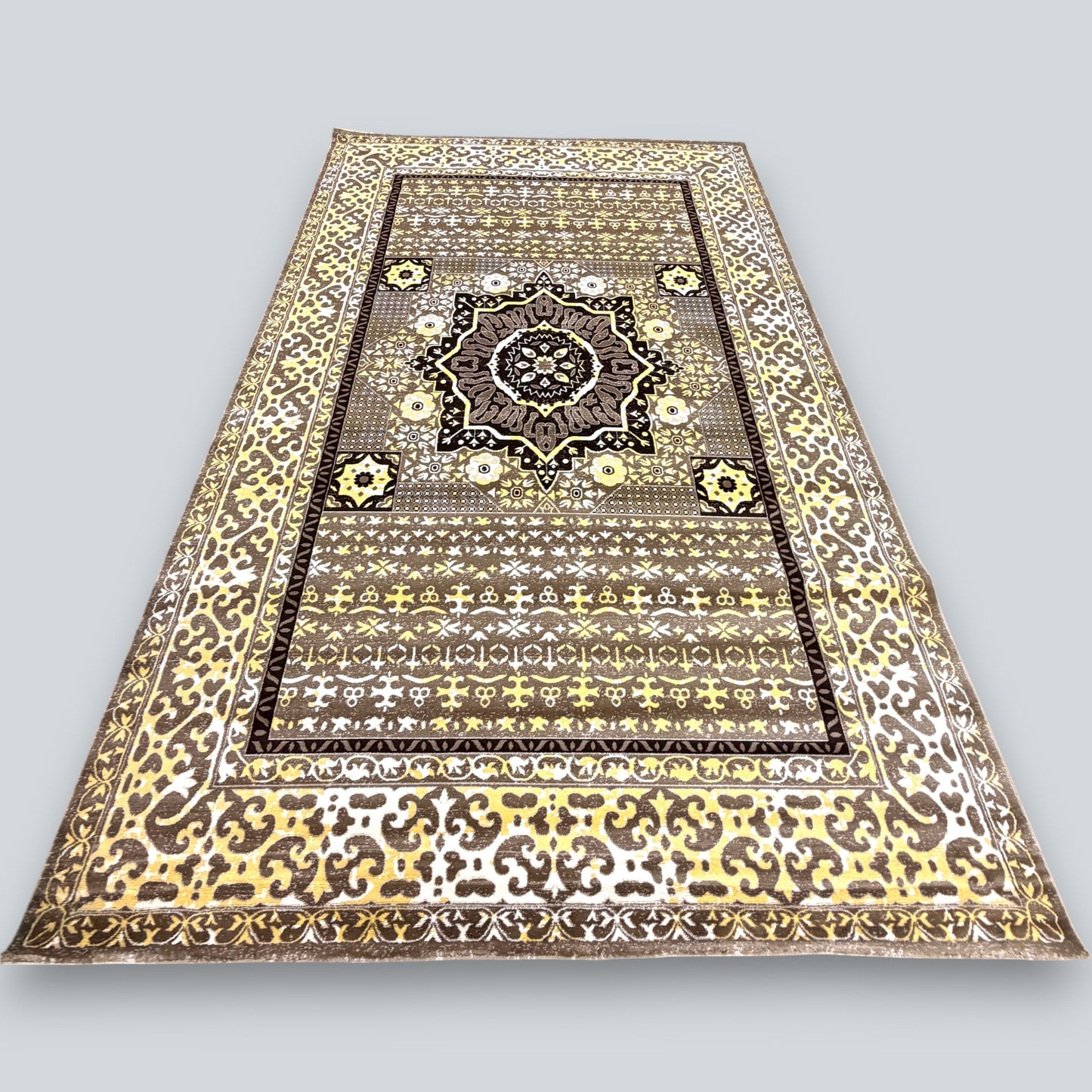 Sultan Medallion Collection - New Roam - FS047